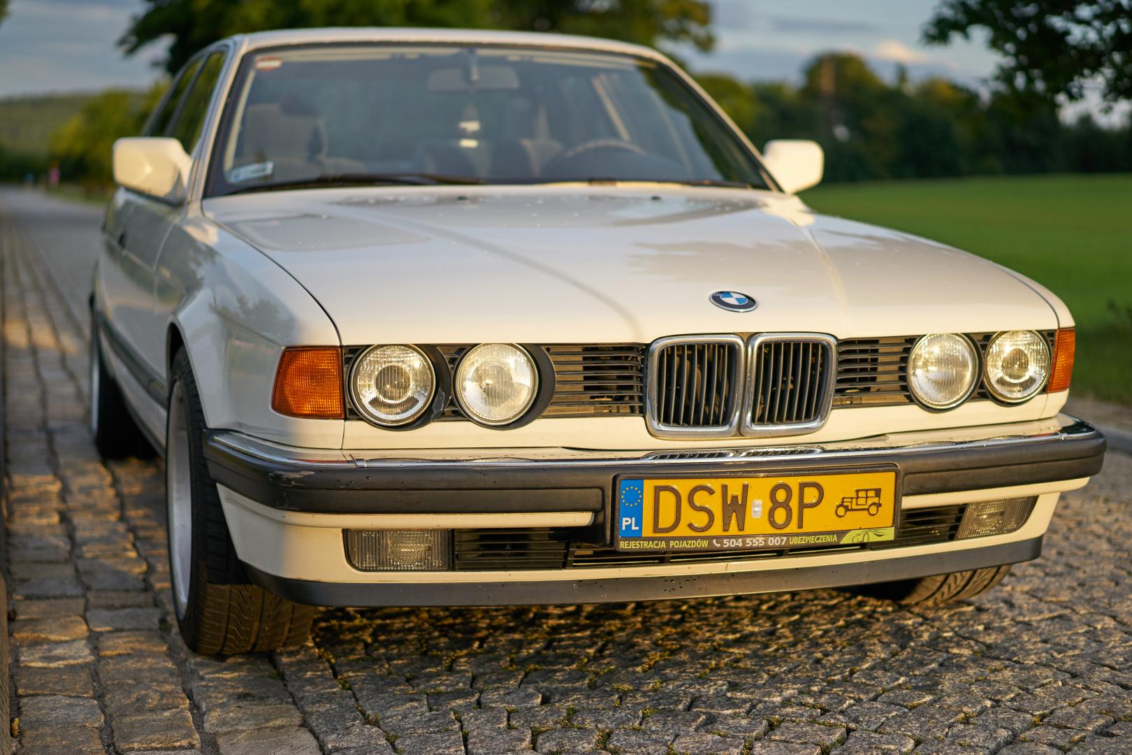 BMW 735i (E32) - Forne